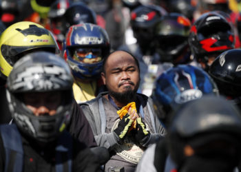 Megöltek egy rádiós újságírót a Fülöp-szigeteken, megszüntette adásait a legnagyobb műsorszóró