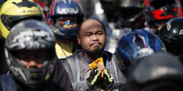 Megöltek egy rádiós újságírót a Fülöp-szigeteken, megszüntette adásait a legnagyobb műsorszóró