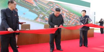 Kim Dzsong Un megjelent egy műtrágyagyár felavatásán – az észak-koreai hírügynökség jelentése szerint