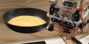 Kutatók robotséfet tanítottak meg omlettet készíteni