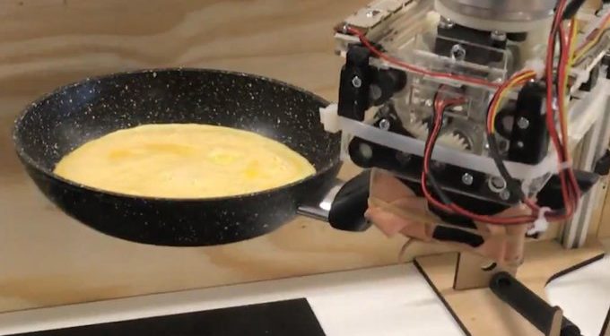 Kutatók robotséfet tanítottak meg omlettet készíteni