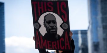 Békés cselekvésre szólított fel Barack Obama volt amerikai elnök