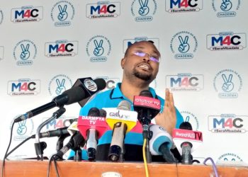 Tanzániában ismeretlen fegyveresek megverték a legjelentősebb ellenzéki vezetőt