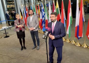 Deutsch: Ujhelyi megint „ámokot futott”