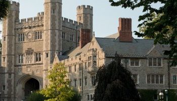 A Princeton Egyetem törli Wilson elnök nevét, Mississippiben megváltoztatják a zászlót