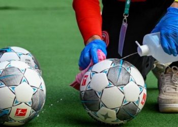 Harmadház előtt tarthatják a futballmeccseket Dániában