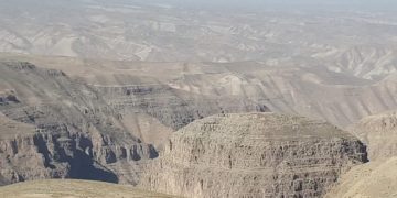 Afganisztánban fegyveresek több embert megöltek különböző támadásokban