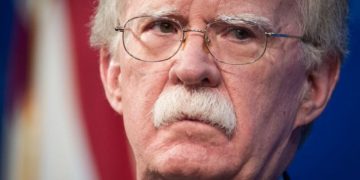 John Bolton szerint a kínai elnököt kérte Trump, hogy segítsen neki az újraválasztatásában