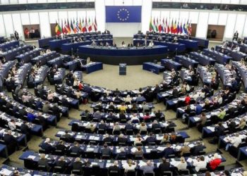 A polgári kezdeményezések határidejének meghosszabbítása mellett döntött az EP