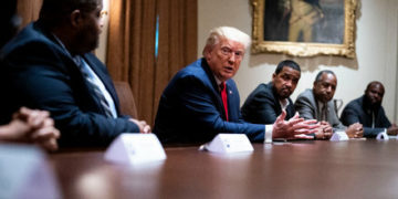 Tüntetések Amerikában: A szenátus illetékes bizottsága megszavazta a katonai támaszpontok átnevezését