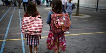 Két párizsi iskolát zártak be a fertőzés megjelenése miatt