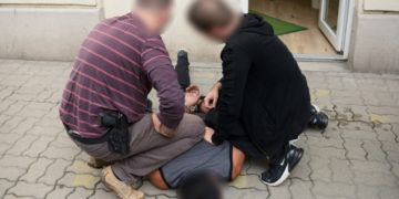 Tíztagú bűnszervezetet számoltak fel a nyomozók