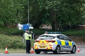 Hárman meghaltak a dél-angliai Readingi késeléses támadásban, médiaértesülés szerintőrizetben a gyanúsított