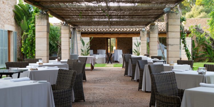 restaurant on the lawn