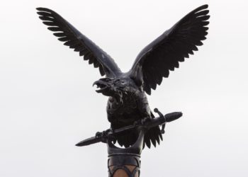 a XII. kerület új második világháborús emlékművet állítana és átminősítené a turulszobrot