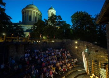 Esztergomi Várszínház 32. évada megnyílt