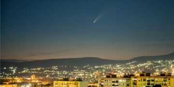 NEOWISE-üstökös (fotók)