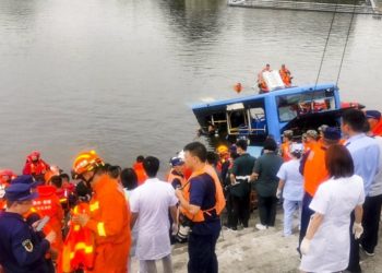 A halálos buszbalesetet szándékosan okozta a sofőr (videó)
