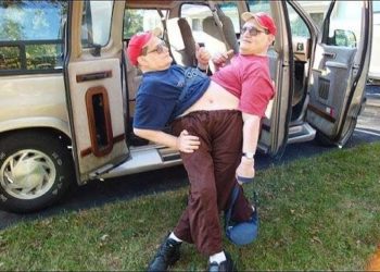 A világ leghosszabb életű összenőtt ikrei hatvannyolc évesen meghaltak