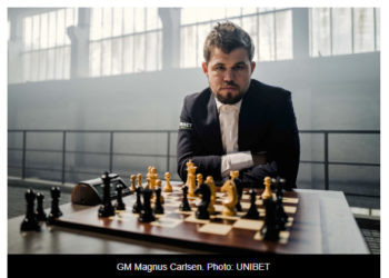 Carlsen nyerte az online sakktorna döntőt