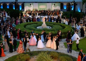 OperaFüred – Megtartja programjait júliusban, de az Anna-bál elmarad