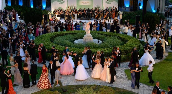 OperaFüred – Megtartja programjait júliusban, de az Anna-bál elmarad