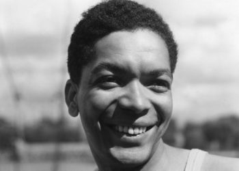 102 éves korában elhunyt Earl Cameron