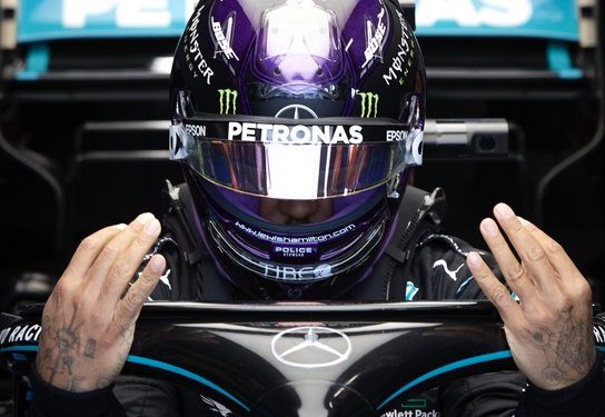 Magyar Nagydíj – Mogyoródon a 90. rajtelsőségét szerezte meg Hamilton