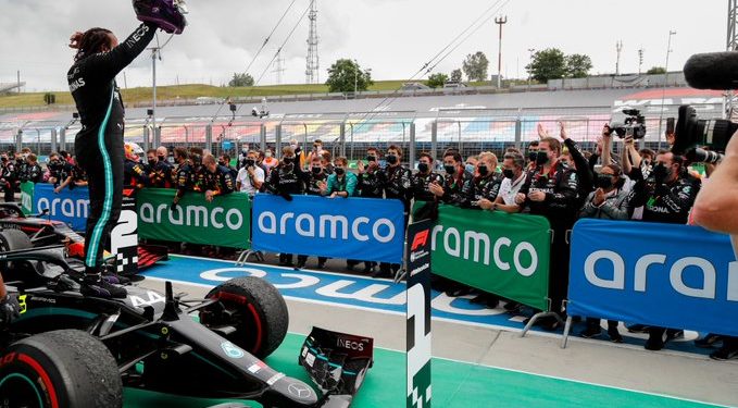 Forma-1 Magyar Nagydíj – Kevin Magnussen időbüntetése miatt módosult végeredmény