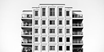 Ingatlanos bűnszervezet bukott le