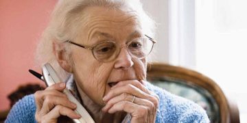 Komlón újabb unokázós csalókat fogtak el (videó)