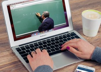 Azokon az amerikai egyetemen nem tanulhatnak tovább a külföldi diákok, ahol csak online oktatás folyik