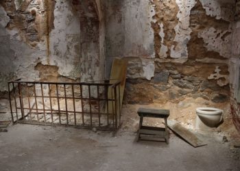 3000 új börtönhely megteremtésével akar végetvetni a kormány a börtönbiznisznek