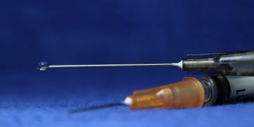 A vírussal szemben „kettős védelmet” biztosíthat egy vakcinajelölt