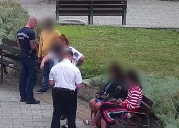 Térkamerán figyelte a rendőrség a varázsdohány árust a Bosnyák téren (videó)