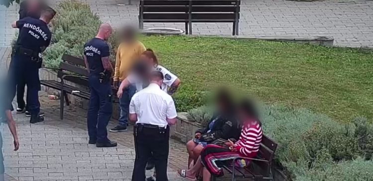 Térkamerán figyelte a rendőrség a varázsdohány árust a Bosnyák téren (videó)