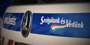 Ittas barátnőjének adta át a kormányt, a rendőrök elfogták őket