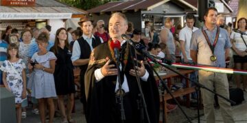 Megnyitották a balatonfüredi borhetek