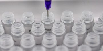 Tömeges és ingyenes koronavírus elleni oltást ígér októberre Moszkva