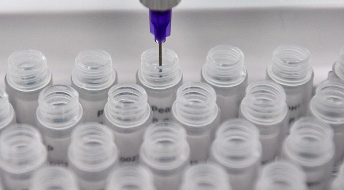 Tömeges és ingyenes koronavírus elleni oltást ígér októberre Moszkva