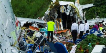 Az indiai repülőgép-szerencsétlenség halálos áldozatainak száma emelkedett