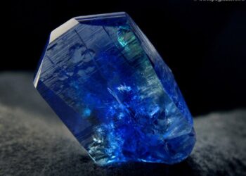 A néhány hónapja milliárdossá vált tanzániai bányász újabb hatalmas tanzanitot talált