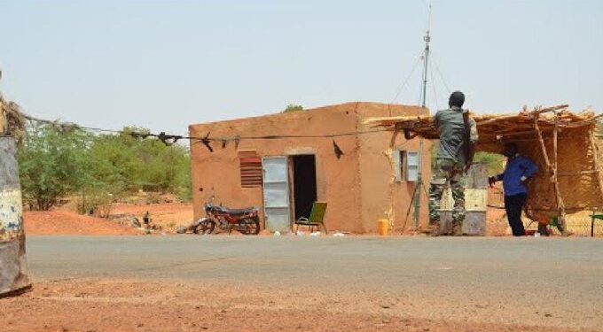 Nigerben Francia turistákat öltek meg fegyveresek