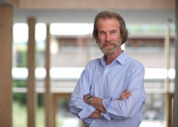 Konrad Steffen ismert klímakutató egy grönlandi gleccseren szakadékba zuhant