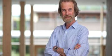 Konrad Steffen ismert klímakutató egy grönlandi gleccseren szakadékba zuhant