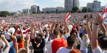 Kész a reformokra, de nem ír ki új választást Lukasenka