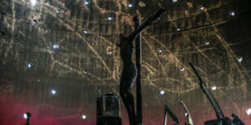 Nem gyergya, hanem bomba okozta a katedrálisban a tüzet (videó)