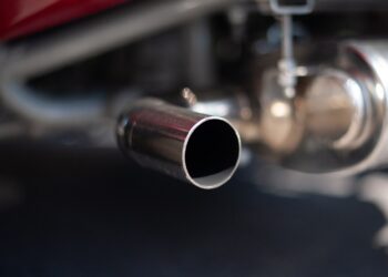 Kaliforniában a rossz kipufogó okozta a bozóttüzeket