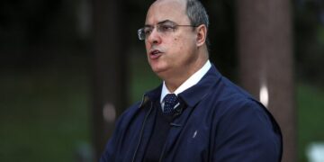 A korrupcióval gyanúsított Rio de Janeiró-i kormányzót felfüggesztették