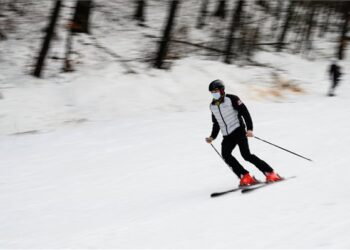 Megnyitott az eplényi síaréna